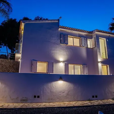Guzman - La Perlita Villa